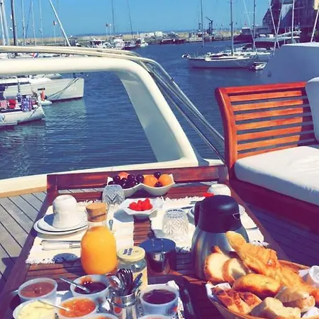 Yacht * Deauville